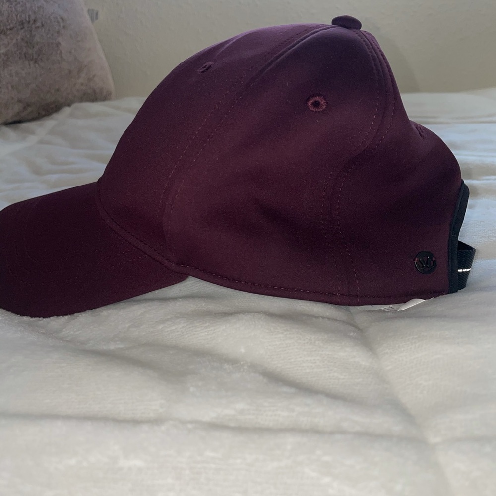 Lulu Lemon hat